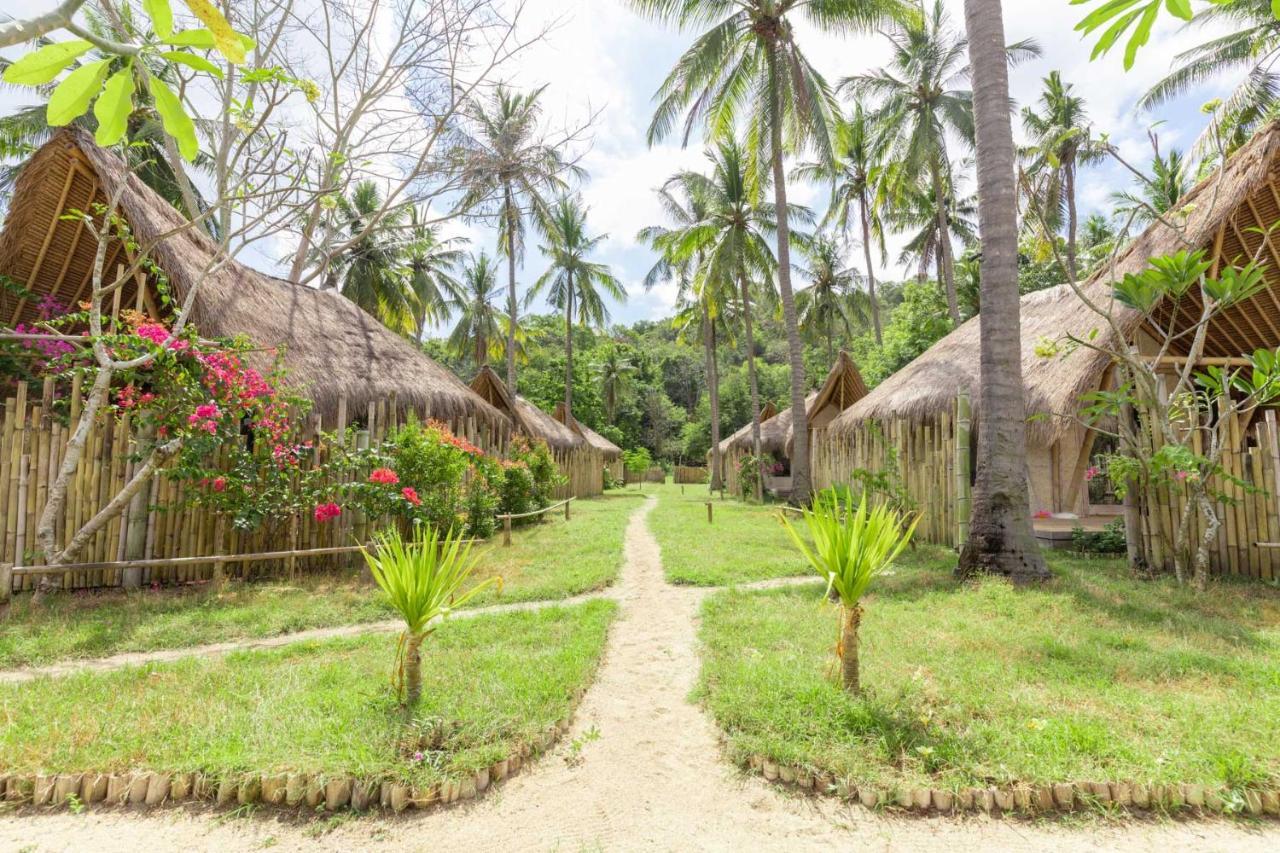 Amahelia Luxury Resort & Restaurant - Gili Asahan Exterior photo